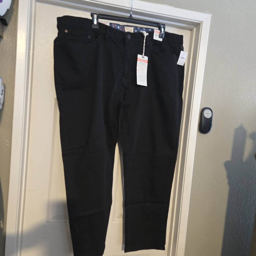 Weatherproof Men's Relaxed Black Jeans
